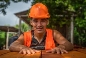 Guatemala, forest worker (c) FSC Ivan Castro